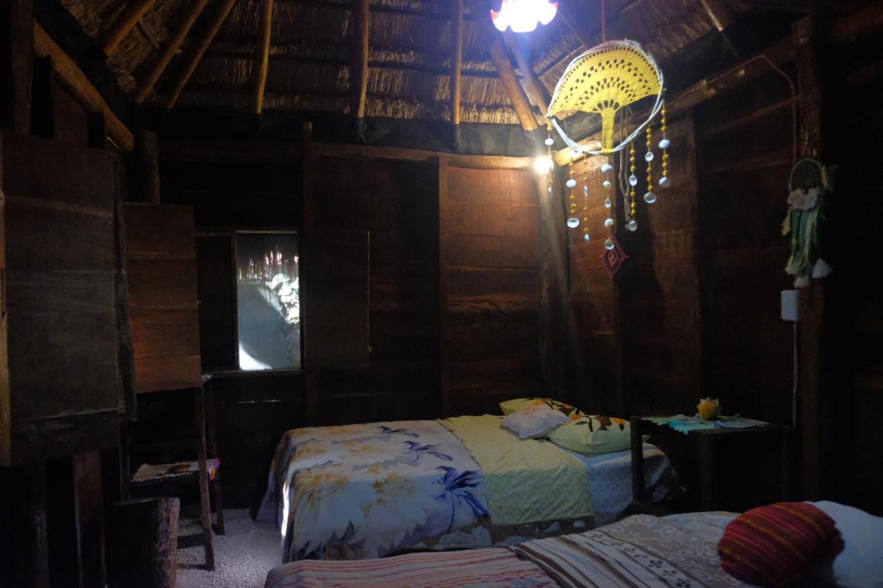 Near Lake Hostal Bacalar Exterior foto