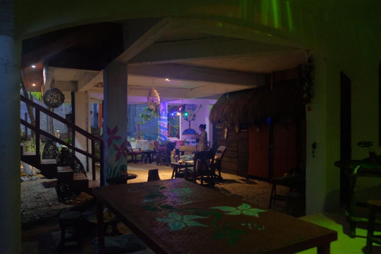 Near Lake Hostal Bacalar Exterior foto